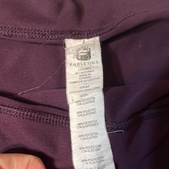 Fabletics capri running leggings - Picture 3 of 7